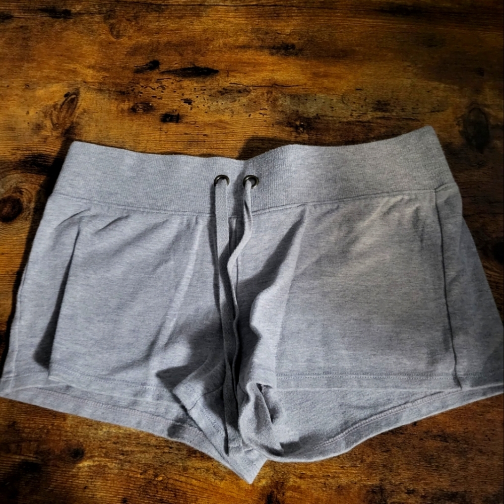 Op gray cloth shorts